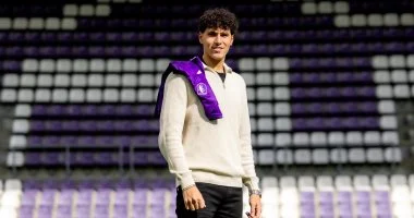 تطورات مفاوضات الأهلي لضم عمر فايد في يناير