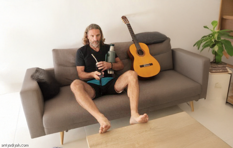 الرياض يتفق مع كارينيو.. وينتظر قرار كاييخا
                                                2025.11.03 | 02:42 pm
                                                رفعت إدارة نادي الرياض، إلى لجنة الاستدامة المالية التابعة لوزارة الرياضة، طلب إقالة الإسباني خافيير كاييخا، مدرب الفريق الأول لكرة القدم، وفق مصدر خاص بـ«الرياضية».
وأوضح المصدر ذاته، أن إدارة النادي اتفقت بشكل مبدئي ...