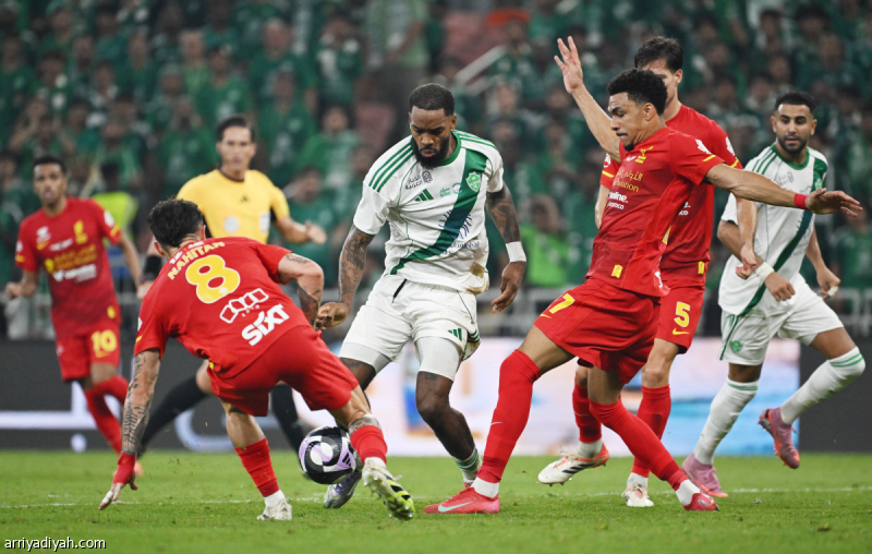 القادسية يرفع احتجاجا ضد الأهلي
                                                2025.11.22 | 07:40 pm
                                                رفعت إدارة نادي القادسية احتجاجًا رسميًّا إلى الاتحاد السعودي لكرة القدم ضد الأهلي، بداعي تقديم الأخير قائمة لاعبين تختلف نسبيًّا عن التي شاركت في مواجهة الفريقين، الجمعة، ضمن الجولة التاسعة من دوري روشن السعودي،  ...