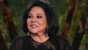 إسعاد يونس تحضر العرض الخاص لفيلم «قصر الباشا»