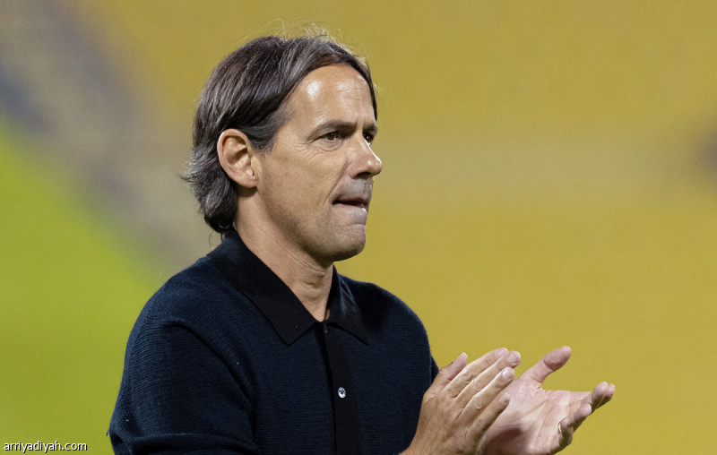 إنزاجي: عودة المصابين قريبة.. وحققنا الأهم
                                                2025.11.04 | 12:12 am
                                                أكد الإيطالي سيموني إنزاجي، مدرب فريق الهلال الأول لكرة القدم، قرب عودة البرازيلي مالكوم فيليبي والأوروجوياني داروين نونيز والصربي سيرجي سافيتش إلى المباريات.
وقال خلال مؤتمر صحافي بعد الفوز 2ـ1 على الغرافة القطري مساء ...