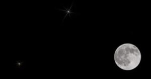 علماء ألمان يبتكرون جهاز ليزر لحفر جليد أقمار المشتري وزحل