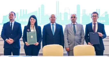 مصر توقّع اتفاق تمويل ميسر ومنحة بـ53.8 مليون يورو لتنفيذ برنامج الصناعات الخضراء