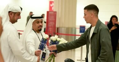 شاهد استقبال بالورود لبعثة الزمالك بالإمارات استعدادا للسوبر