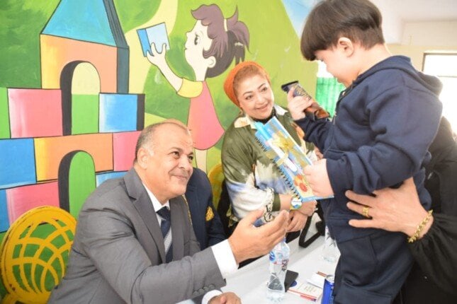 مدير تعليم بورسعيد يفتتح غرفة مصادر جديدة لطلاب الدمج بمدرسة الحديدي والنادي