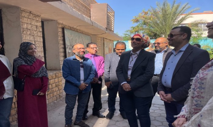 رئيسة جامعة الأقصر تفتتح لوكيشن سينمائي مستوحى من الطراز المملوكي بكلية الفنون الجميلة