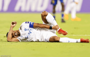 الأشعة تحدد غياب لاجامي
                                                2025.11.04 | 04:45 pm
                                                يخضع علي لاجامي، مدافع فريق الهلال الأول لكرة القدم، لفحوصاتٍ بالأشعة على موضع إصابته في عضلة الفخذ الخلفية لدى أحد المراكز الطبية المختصة في الرياض، وفق مصدرٍ خاصٍّ بـ «الرياضية».
وأشار المصدر ذاته إلى أن الفحص  ...