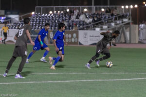 الأمن البيئي يلحق بالأفواج الأمنية إلى نهائي «الداخلية»
                                                2025.11.23 | 11:09 pm
                                                لحق منتخب القوات الخاصة للأمن البيئي بنظيره الأفواج الأمنية إلى المباراة النهائية في بطولة وزارة الداخلية لكرة القدم 2025، بعد فوزه على منتخب حرس الحدود 2-1، الأحد. 
وتقدم منتخب حرس الحدود أولًا عند الدقيقة 14 عبر لاعبه  ...