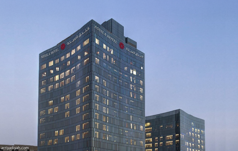 رحلة الملعب.. مسافة الأهلي أقل من ربع الاتحاد
                                                2025.11.08 | 02:36 pm
                                                يجتاز فريق الأهلي الأول لكرة القدم مسافةً أقل من ربع ما يقطعها الاتحاد للوصول إلى ملعب «الإنماء» في جدة، لخوض موقعة «الديربي»، السبت، ضمن ثامن جولات دوري روشن السعودي.
ووفق مصادرَ خاصَّةٍ بـ «الرياضية»، اختار الأهلي  ...