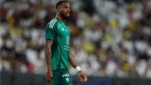 بعد الفوز على القادسية في الكأس.. الأهلي يفاجئ إيفان توني بهذا القرار