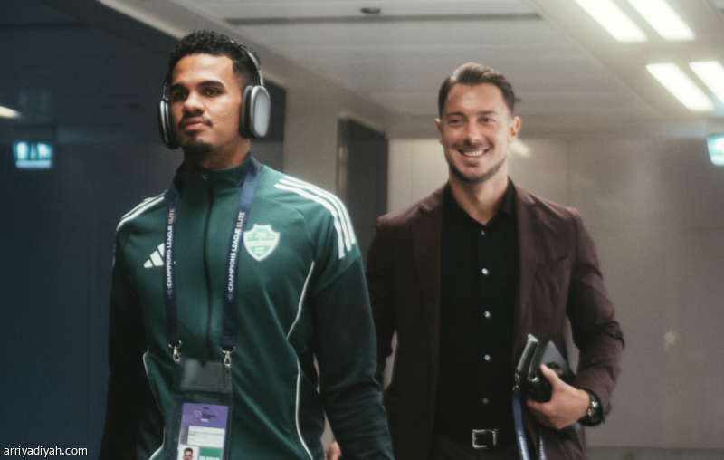 أمام الشارقة.. الأهلي يعتمد على المحليين
                                                2025.11.24 | 08:56 pm
                                                يخوض فريق الأهلي الأول لكرة القدم مباراة الشارقة الإماراتي، مساء الإثنين في جدة، بتشكيلٍ أساسي أغلبه من اللاعبين المحليين، يتقدمهم فراس البريكان، رأس الحربة.
ويُجلِس المدرب الألماني ماتياس يايسله سبعة من أجانبه على  ...