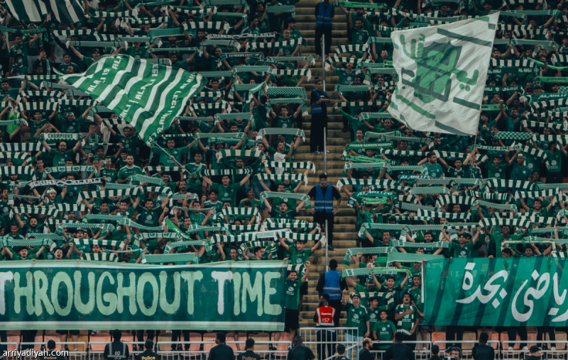 قبل قمة العروس.. الأهلي يوزّع ألف تذكرة
                                                2025.11.07 | 06:25 pm
                                                وزّعت إدارة شركة النادي الأهلي 1000 تذكرة لجماهير الفريق الأول لكرة القدم من أجل حضور مواجهة الديربي أمام الاتحاد، المقررة السبت على ملعب الإنماء بمدينة الملك عبد الله الرياضية في جدة، ضمن الجولة الثامنة من دوري روشن  ...