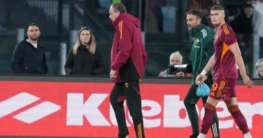 شبح الإصابات يهدد موسم روما بعد انضمام دوفبيك للقائمة