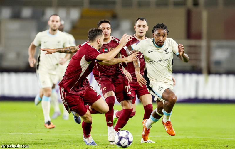 الإثنين.. 10 انتصارات اتحادية في آسيا
                                                2025.11.24 | 01:57 pm
                                                خاض فريق الاتحاد الأول لكرة القدم، يوم الإثنين من الأسبوع، 12 مباراةً على صعيد دوري أبطال آسيا التي انطلقت في 2003، ولقاءَين ضمن المسابقة ذاتها بعد إضافة صفة «النخبة» إلى مسمَّاها العام الماضي.
ويرتفع العدد الإجمالي إلى 15  ...