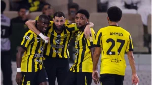 الاتحاد يقتنص فوزًا صعبًا من الرياض بدوري روشن