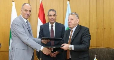 البريد يدخل الجامعات.. بروتوكول تعاون مع "أكاديمية الإعلام" لتوفير الخدمات الرقمية للطلاب