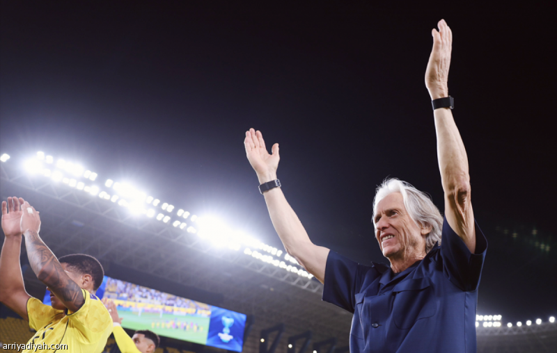 النصر يحذر: تحركات اتحاد القدم تهدد نزاهة الدوري
                                                2025.11.06 | 09:26 pm
                                                أعلن نادي النصر رفضه القاطع تغيير قوانين تسجيل اللاعبين الأجانب تحت 21 عامًا في دوري روشن السعودي، محذرًا من انتهاك نزاهة المنافسة.
وأعربت شركة النادي، في بيان مطوَّل الخميس، عن قلقها البالغ من تحركاتٍ حديثةٍ، قالت إن  ...