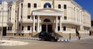 اليوم الحكم على 4 متهمين بقتل شخص بسبب الثأر فى مدينة نصر