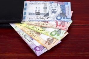 سعر الريال السعودي مقابل الجنيه المصري اليوم 23-11-2025 في البنوك والصرافة