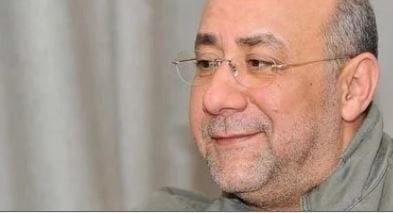 بعد نقلها للمستشفى.. الشاعر بهاء الدين محمد يطلب الدعاء لزوجته