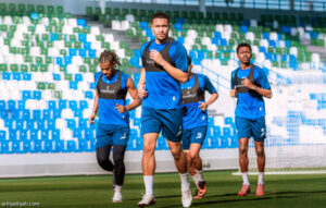 تجريبيّا.. الفتح يواجه التضامن والاتفاق
                                                2025.11.30 | 11:14 pm
                                                يخوض فريق الفتح الأول لكرة القدم مباراتين تجريبيتين خلال فترة التوقف المتزامنة مع مشاركة المنتخب السعودي في كأس العرب 2025 حسبما أفاد النادي الإحسائي، الأحد.
ويلعب «النموذجي» المواجهة التجريبية الأولى أمام التضامن  ...