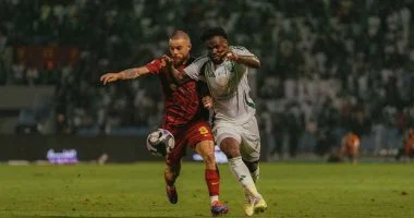 القادسية ضيفاً على الأهلي في الدوري السعودي الليلة