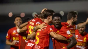 القادسية يفقد لاعبه الأساسي قبل مواجهة الأهلي في كأس الملك