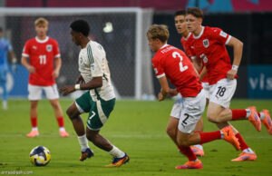 الأخضر يبدأ المونديال بخسارة وطردين
                                                2025.11.05 | 06:49 pm
                                                استهلَّ المنتخب السعودي تحت 17 عامًا لكرة القدم مشواره في كأس العالم 2025 بخسارة أولى من منافسيه الأوروبيين في تاريخ مشاركاته المونديالية، بعد تعثره أمام نظيره النمساوي 0ـ1، الأربعاء، ضمن الجولة الأولى من منافسات المجموعة ...