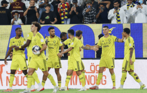 بثنائية الفيحاء.. النصر يسجل الانطلاقة الأفضل في تاريخه
                                                2025.11.02 | 01:03 am
                                                سجل فريق النصر الأول لكرة القدم أفضل انطلاقاته في دوري المحترفين السعودي بعد أن حوَّل تأخره بهدفٍ أمام الفيحاء إلى انتصارٍ بـ 2ـ1، السبت.
وحقق النصر للمرة الأولى فوزه السابع تواليًا متجاوزًا سلسلةً من ستة انتصاراتٍ  ...