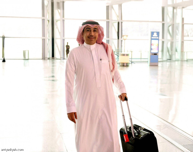 الوحدة ينتظر خيمي بعد قرار حل مجلس الإدارة
                                                2025.11.09 | 09:30 pm
                                                ينتظر نادي الوحدة قرار وزارة الرياضة بتكليف مجلس جديد خلفًا للإدارة الوحداوية التي صدر قرار حلها، عصر الأحد، ووصول خطاب رسمي للنادي المكاوي يفيد بحل المجلس، على أن يتولى عبد الله باجمال، نائب الرئيس التنفيذي، مهام  ...