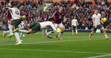 بيرنلي ضد تشيلسي.. البلوز يتقدم بهدف نيتو فى الشوط الأول.. فيديو