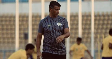 تأخر وصول الجزائرى ميلود حمدى مدرب الإسماعيلى للقاهرة لأسباب أسرية