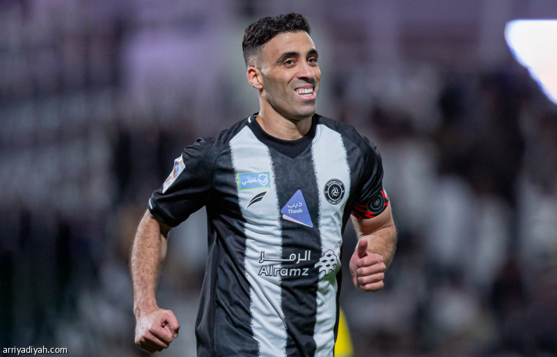 الشباب: مشاركة حمدالله نظامية
                                                2025.11.19 | 11:50 pm
                                                أكد لـ «الرياضية» تركي الغامدي، المتحدث الرسمي لنادي الشباب، أنه لا توجد قيود قانونية تمنع المغربي عبد الرزاق حمد الله، مهاجم الفريق الأول لكرة القدم، من المشاركة في مباريات «الليث» الماضية، وكل ما يتم تداوله بهذا  ...