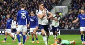 التشكيل الرسمي لمباراة توتنهام ضد تشيلسي فى الدوري الإنجليزي