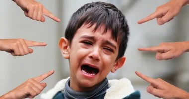 بعد التحقيق فى تعرض تلميذة الدقهلية للتنمر.. القانون يتصدى للمتنمر بحزم