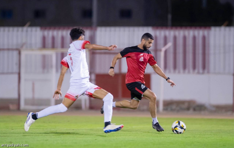 الوحدة يناور فريق 21.. ويوزع تذاكر مجانية
                                                2025.11.18 | 12:22 am
                                                أعلن حاتم خيمي، رئيس نادي الوحدة، أن تذاكر مباراة الفريق الأول لكرة القدم أمام الزلفي، الأحد المقبل، ضمن منافسات الجولة التاسعة من دوري يلو لأندية الدرجة الأولى، ستكون مجانيةً لجماهير الفريق من أجل دعم وتشجيع  ...