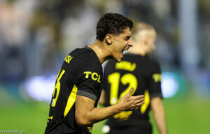 تعادل الاتحاد والخليج.. سابقة في دوري المحترفين
                                                2025.11.01 | 10:31 pm
                                                سجّل فريق الاتحاد الأول لكرة القدم حالةً غير مسبوقةٍ في دوري المحترفين، الذي انطلق صيف 2008، بتفادي الخسارة بعد التأخر 0ـ4 أمام الخليج، السبت، ضمن سابع جولات البطولة.
وظلَّ الخليج متقدمًا برباعيةٍ حتى الدقيقة 51 التي شهدت  ...