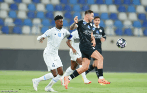 أمام الشباب.. ناري يرفض خسارة الأخدود الأولى
                                                2025.11.23 | 08:19 pm
                                                حافظ فريق الأخدود الأول لكرة القدم على سجله الخالي من الخسائر أمام الشباب بعد تعادلهما بنتيجة 1ـ1، في اللقاء الذي جمعهما لحساب الجولة التاسعة من دوري روشن السعودي، الأحد.
تاريخيًّا، تواجه الفريقان في دوري المحترفين 4  ...