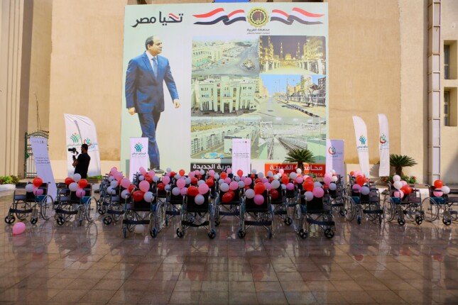 توزيع أجهزة تعويضية وكراسي متحركة وأطراف صناعية على ذوي الاحتياجات الخاصة بالغربية