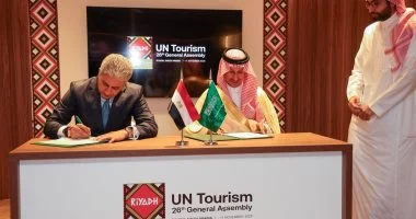 وزير السياحة ونظيره السعودي يوقعان مشروع برنامج للتعاون المشترك