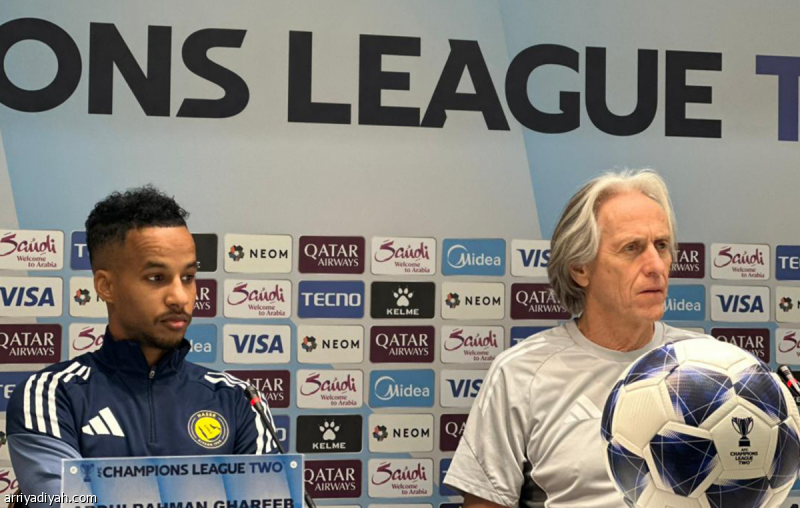 جيسوس: رونالدو خارج قائمتي.. ولن أتخلى عن فلسفتي
                                                2025.11.04 | 05:50 pm
                                                أوضح البرتغالي جورجي جيسوس، مدرب فريق النصر الأول لكرة القدم، أنَّ الأسطورة البرتغالية كريستيانو رونالدو، قائد الفريق، خارج حساباته أمام جوا الهندي، ضمن الجولة الرابعة من دوري أبطال آسيا 2، الأربعاء.
وقال المدرب  ...