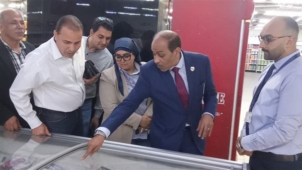 تحرر 12 مخالفة تموينية في حملة مفاجئة على البدالين بالقليوبية