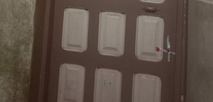 غلق وتشميع 12 عيادة غير مرخصة خلال حملة مكبرة للعلاج الحر بأسيوط