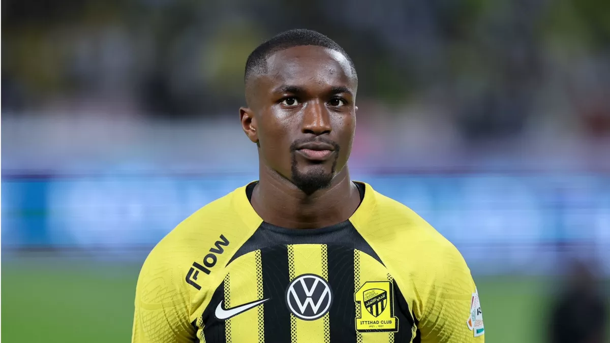 خبير تحكيمي يفجرها: طرد موسى ديابي أمام الرياض ليس صحيح