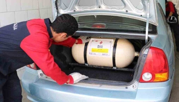 لتخفيض فاتورة الوقود.. خطوات تحويل السيارات للعمل بالغاز الطبيعي