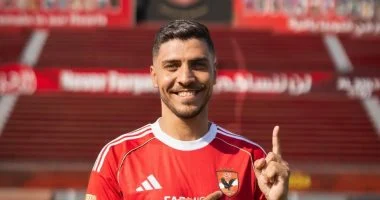 خوان بيزيرا ومحمد شريف.. سلاح ذو حدين فى قمة الأهلى والزمالك