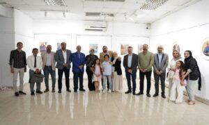 رئيس جامعة الأقصر تفتتح معرضين فنيين بكلية الفنون الجميلة