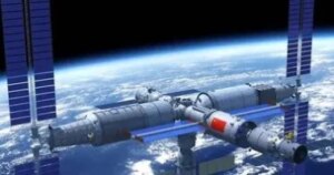 رائد فضاء باكستانى يصبح أول زائر دولى لمحطة تيانجونج الفضائية الصينية