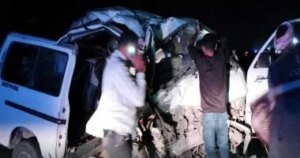 رفع حطام حادث انقلاب سيارة ميكروباص بطريق الكريمات في أطفيح