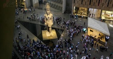 المتحف المصرى الكبير: زيارة المصريين والأجانب تسير بانتظام ويسر منذ الصباح
